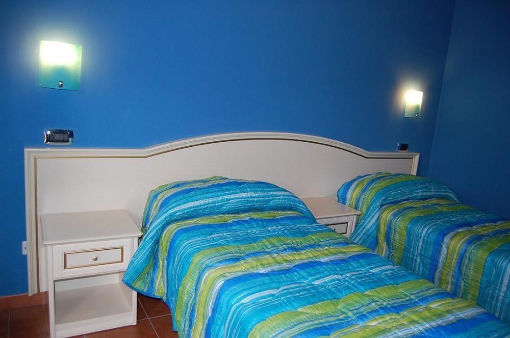 Agriturismo Parra Santa Lucia del Mela Buitenkant foto