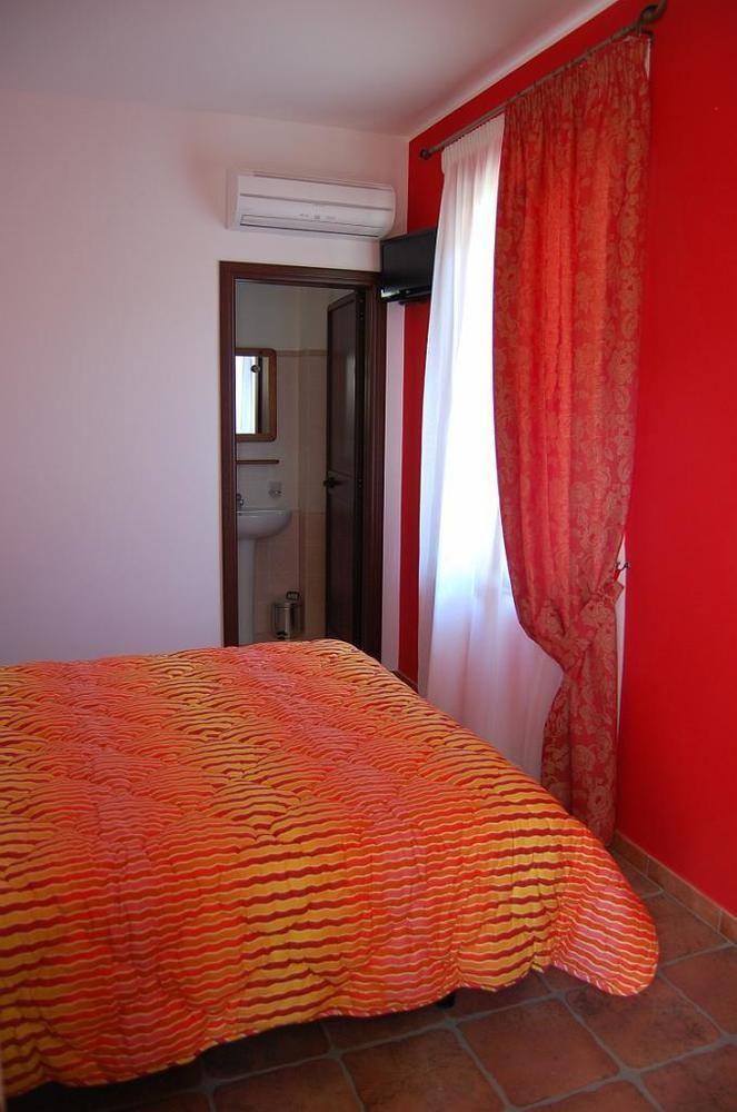 Agriturismo Parra Santa Lucia del Mela Buitenkant foto