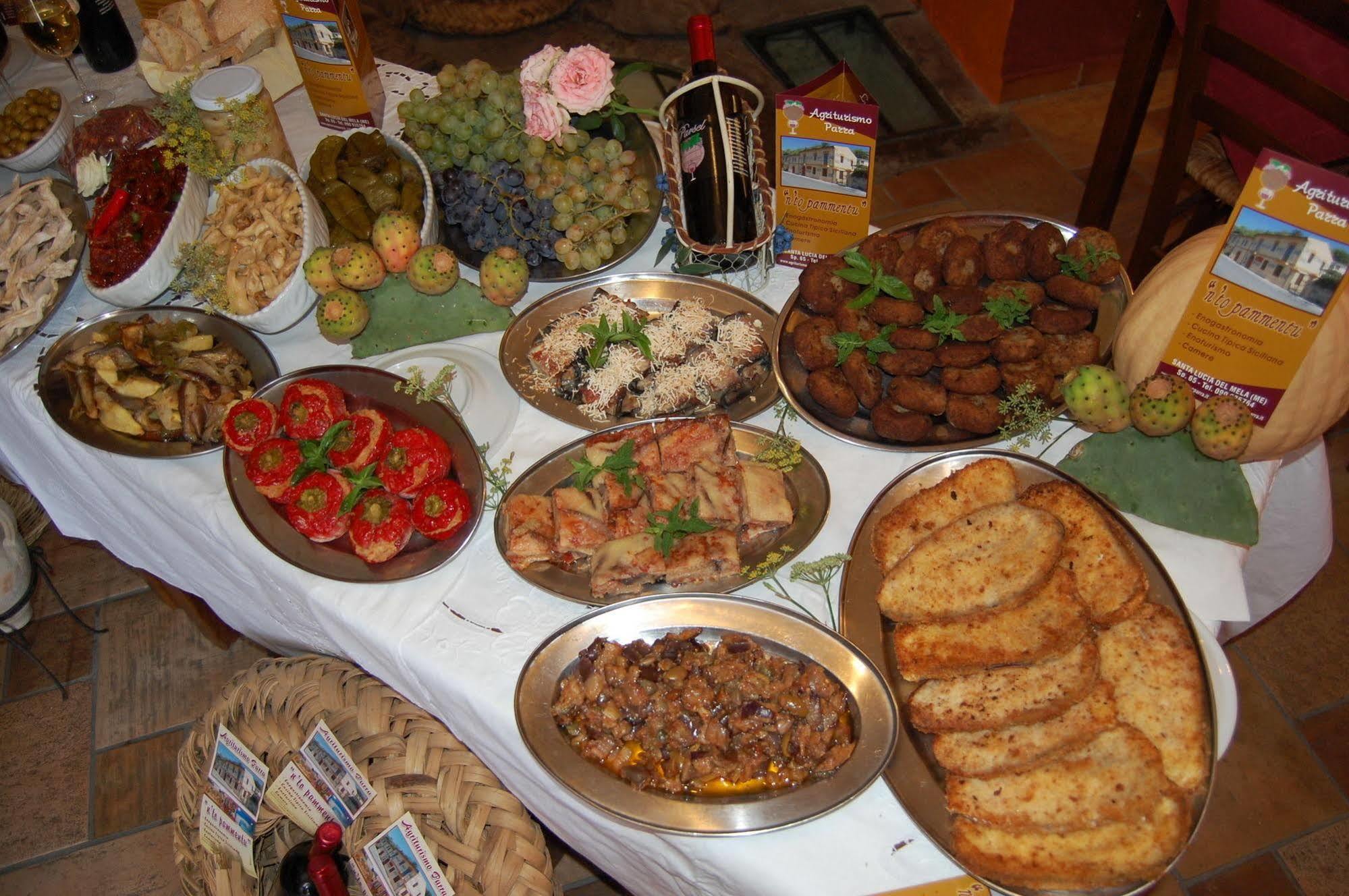 Agriturismo Parra Santa Lucia del Mela Buitenkant foto